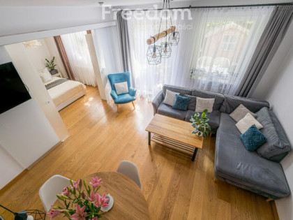 Na sprzedaż lokal 72m2 z ogródkiem I Wawer