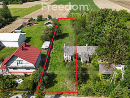 Działka budowlana 1600 m² z mediami