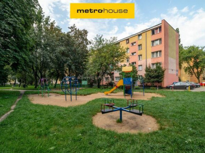 2 pokoje, Dąbrowa, 36,74 m²  300 tys. zł