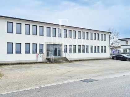 Kompleks biurowo-magazynowy na sprzedaż 1000m2