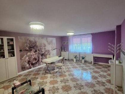 wynajmę lokal pod salon kosmetyczny