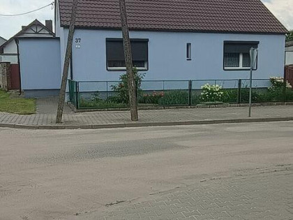 Uroczy błękitny domek w Morzewie pod Piłą