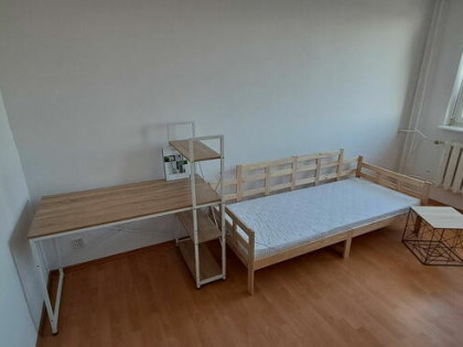 Dwa niezależne pokoje do wynajęcia.
