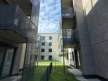 Ogródek 80m2 | 0 prowizji | 3stronna ekspozycja
