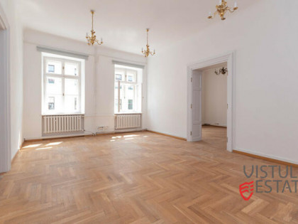 Piętro w kamienicy | 780 m2