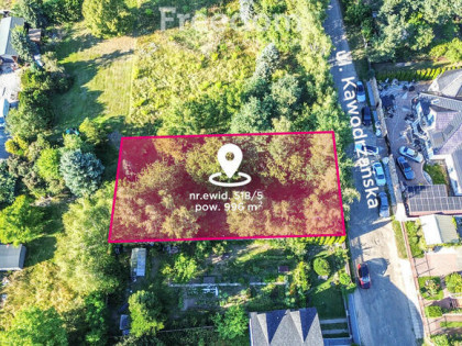 Słoneczna działka 996 m² z mediami | Stradom