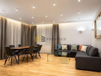 Klimatyzowany apartament z widokiem na park Patria