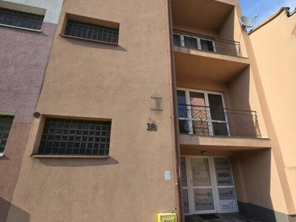 Kamienica 4 piętra, 250 m2, do zamieszkania lub wynajem