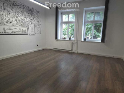 Lokal 90 m² | gabinety, medycyna, usługi