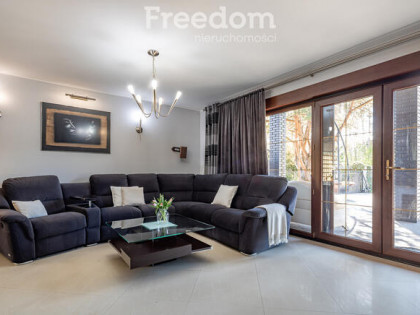 Gotowy dom 254 m² w otoczeniu lasu!