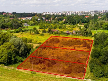 Działka budowlana ~14 arów z bezterminową WZ