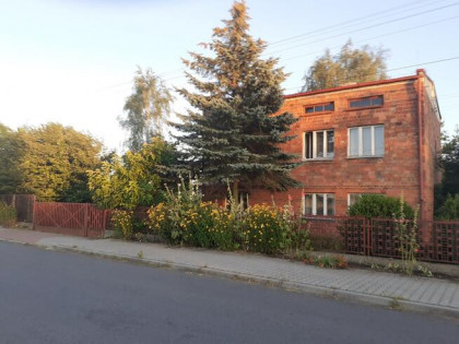 Gospodarstwo rolne w Lututowie 3,75 ha z domem