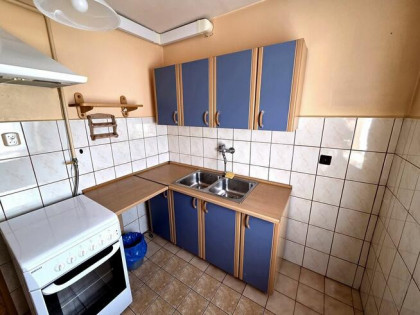 Sprzedam 50 m2 3-pokojowe mieszkanie z balkonem