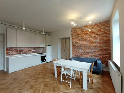 Okopowa 16, Centrum - 3 pokoje z balkonem, 68m2