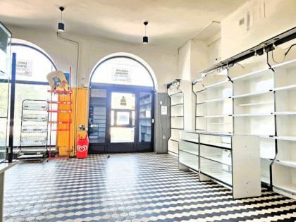 lokal komercyjny 136,79 m² z witrynami – Ciechanów,