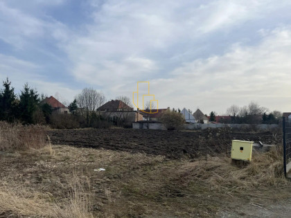 Żerniki Wrocławskie, działka budowlana 1305 m2