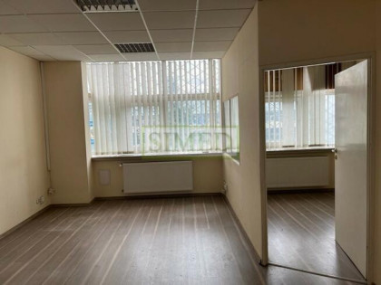 Klimat fabryczny,1 pietro,parking,ochrona,dostęp24