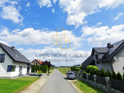 Żórawina, działka budowlana 1531 m2, media
