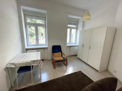 Oddzielne 2 pokoje przy st. metra- Strzelecka 44