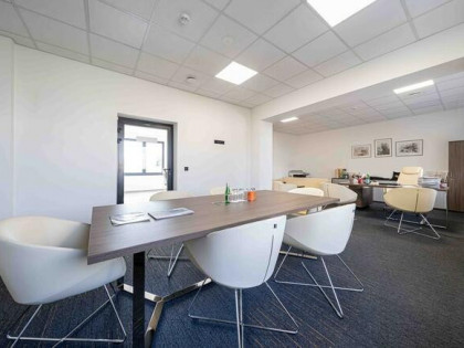 Biurowiec 250 m²|A2 | Hala | Plac 1,7 ha | Turkowo