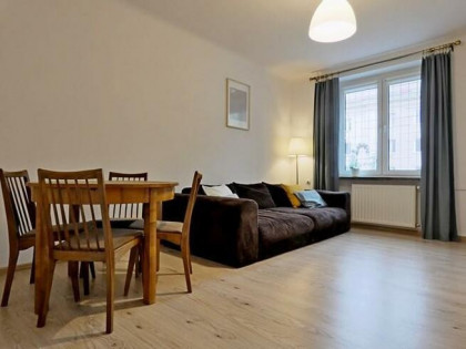 2 pokoje blisko st. metro, 45m2 - Karolkowa 71