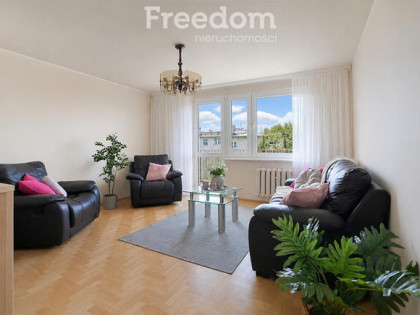 Pruszcz Gdański, 3 pok. 76 m2, balkon, dwustronne