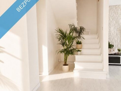 Sprzedam BEZPOŚREDNIO. Apartament dwupoziomowy + poddasze