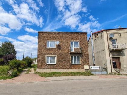 Dom dla 1 lub 2 rodzin, duża działka
