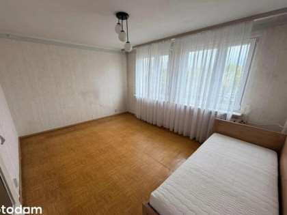Słoneczne mieszkanie 72 m² – 4 pokoje – parter – do remontu
