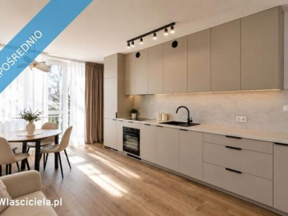 4 pokoje| Garderoba| Centrum| Po generalnym remoncie| Balkon