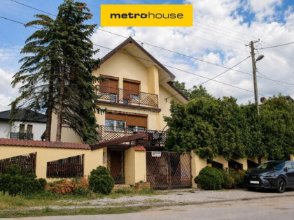 Dom z częścią usługową  260 m² pod jednym dachem