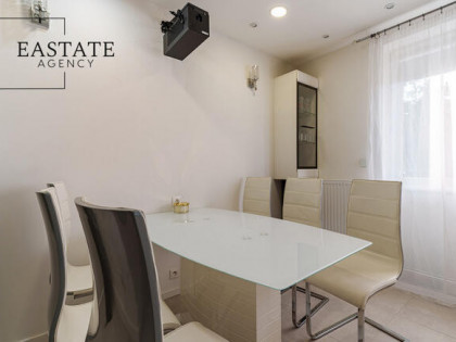 Taras i duży balkon z widokiem na las/ 3 komórki
