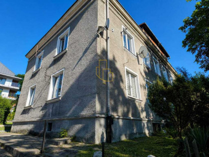 M2 z garażem i ogródkiem centrum