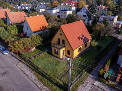 Dom po remoncie nad Jeziorem Długim