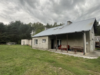 Dom 115 m2, działka 3,75 ha  Patków gm. Policzna.