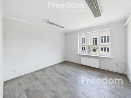 Lokal na wynajem/ Czarnków/ na Twój biznes