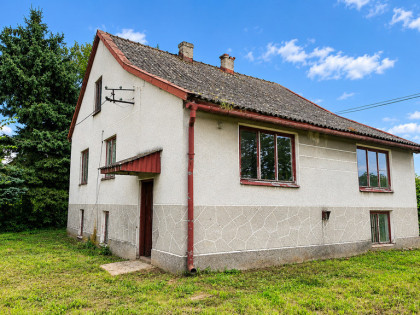 Dom z budynkiem gospodarczym Górka - gm. Szczurowa