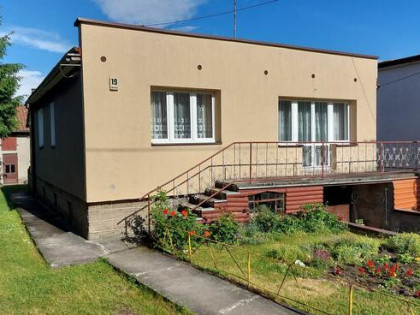Dom z dużą działką - bezpośrednio – Biskupiec