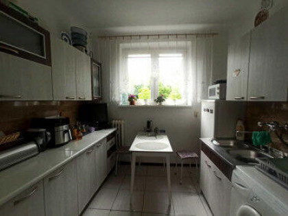 Sprzedam kawalerkę 35m, IIp, balkon, ul. Sienkiewicza