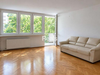 Rondo Wiatraczna. 3 pokoje do wprowadzenia. Balkon
