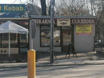 Sprzedam lokal handlowo usługowy 57m2 w Zielonce K /W-wy