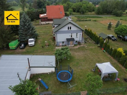 Dom Uściąż gm. Karczmiska, Uśćiąż