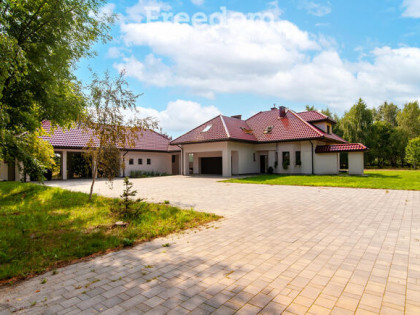 Komfortowy dom 6,5 km od granicy Łodzi