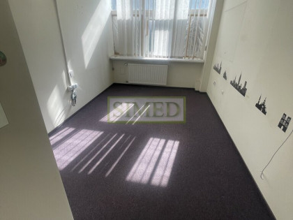 Duże okna,ciche biuro,1piętro,parking,dostęp24h