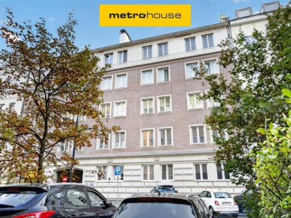 Śródmieście,.Wiejska, wysokie i przestronne 2 pok