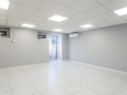 80 m² | parter z ulicy, Bałuty, parking