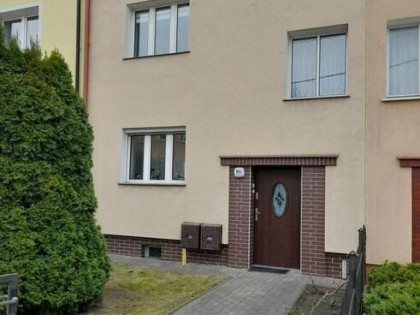 Szeregowiec: 2 niezależne mieszkania + 2 garaże | Kwidzyn