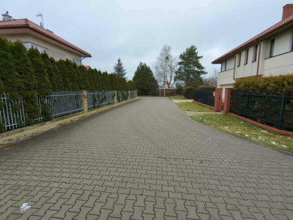 Udział 3/17 w prawie własności nier. przeznaczonej pod drogę