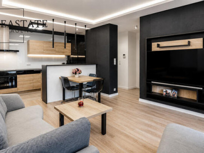 Osiedle Saska-Dom Development/Garaż/Loggia 16m2!