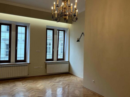 Lokal 72 m Wynajem Kraków Mikołajska Biuro Gabinet